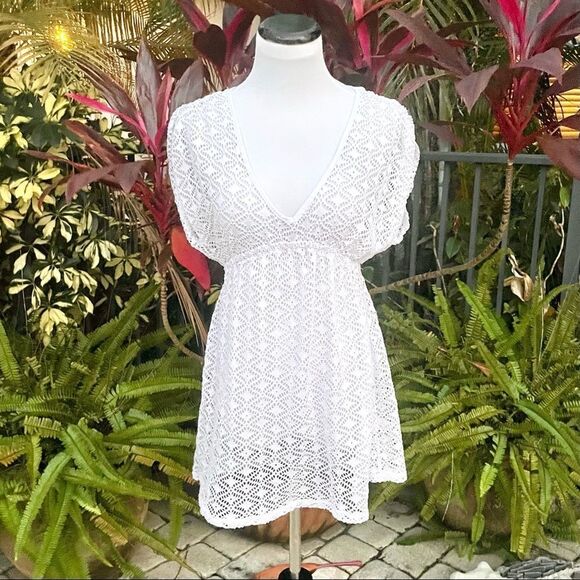 🍍3/$15🍍 Miken Swim Perforated Coverup - Picture 2 of 5